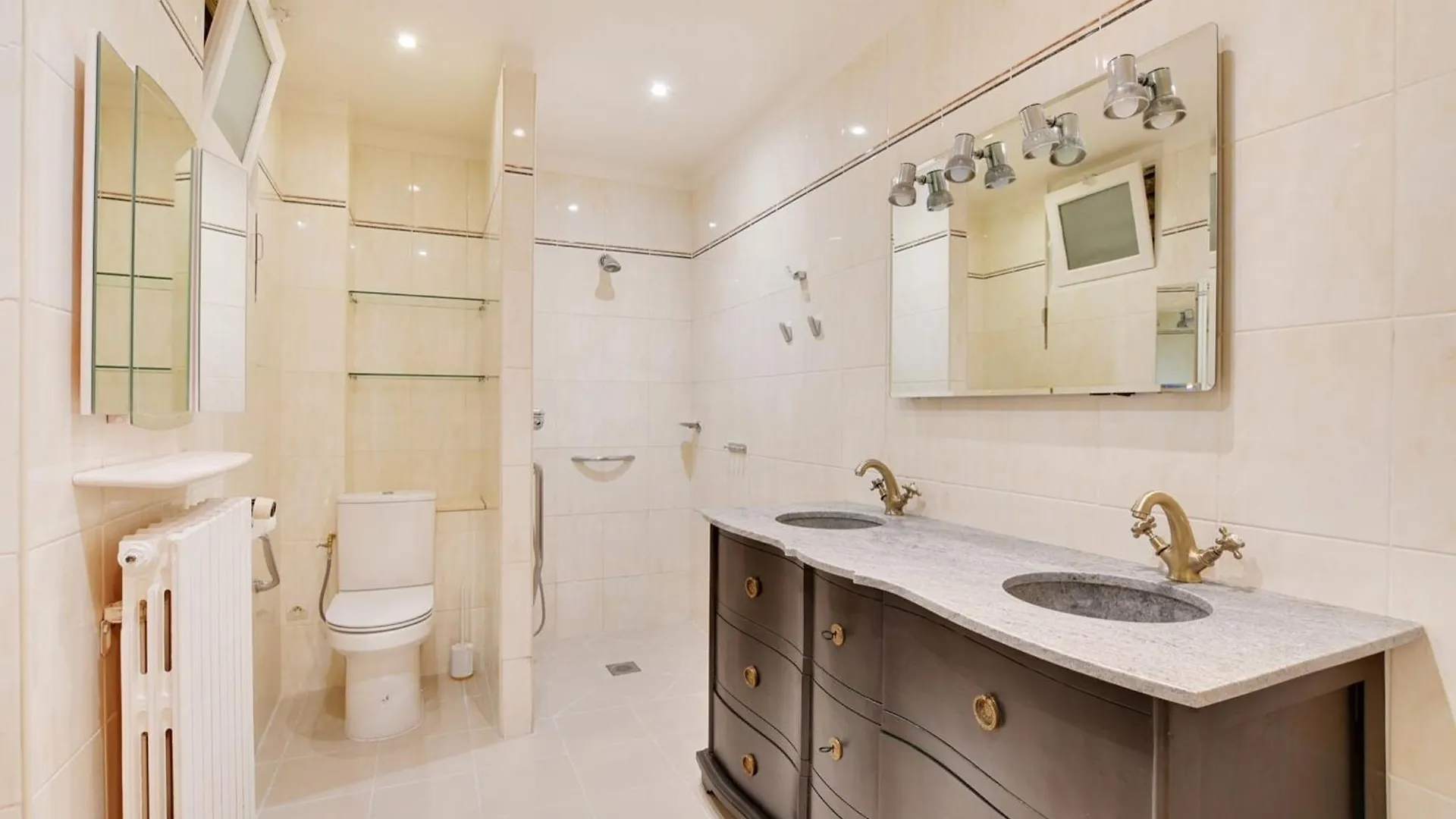 Trocadero - Longchamp 2Bdr Apartamento Paris